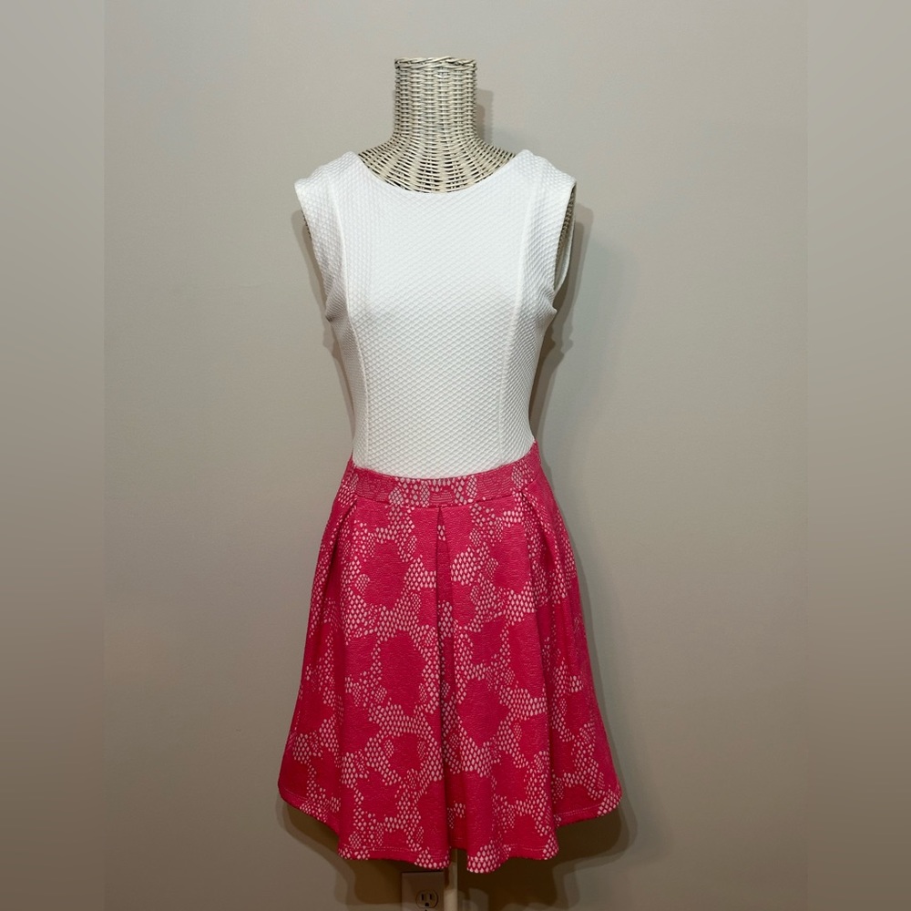 Women’s dress, size L